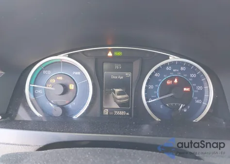 2016 Toyota Camry Hybrid Le из США, поврежденный, VIN 4T1BD1FK1GU178056